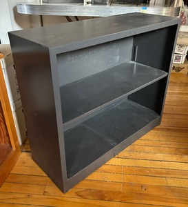 lot 326 image: Metal Shelf
