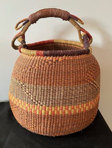 lot 348 image: Vintage Woven Basket