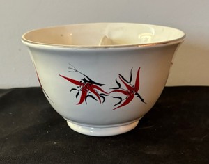 lot 383 image: Vintage Divided Dish by Hall