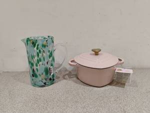 NEW PARIS HILTON 2 QUART ENAMELED CAST IRON DUTCH OVEN AND DIANE VON FURSTENBERG DOT GLASS PITCHER