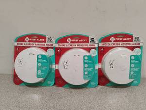 3 NEW FIRST ALERT SMOKE & CARBON MONOXIDE ALARM