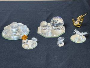 lot 36 image: Collection of Miniature Crystal Figurines and Decorative Pieces