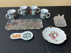 lot 39 image: Collection of Vintage Serving Dishes and Mugs including Glass Trays, Coffee Cups and Decorative Plates