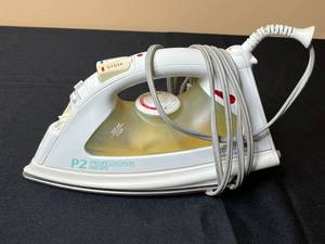 lot 49 image: Rowenta P2 Professional Steam Iron Made in Germany - Anti Drip