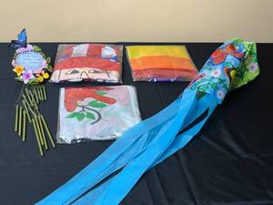lot 50 image: Lot of 5 Colorful Wind Socks and Garden Decor with Butterfly Wind Chimes