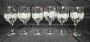 lot 282 image: Set of 6 Hand-Painted Wine Glasses with Floral Design