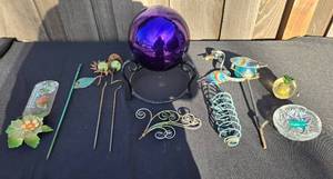 lot 324 image: Assorted Garden Decor Set Including Purple Crystal Ball and Decorative Metal Accents