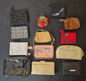 lot 370 image: Collection of 12 Vintage and Designer Coin Purses and Clutches
