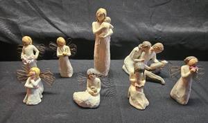 lot 276 image: Set of Willow Tree Angel Figurines