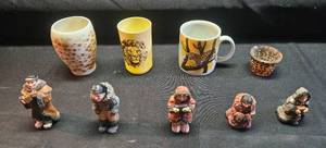 lot 267 image: Assorted Collection of 7 Figurines and Decorative Cups