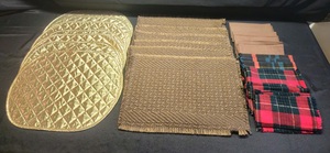 lot 291 image: Set of Dining Table Placemats & Napkins in Assorted Patterns