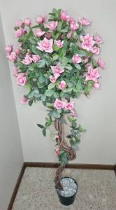 lot 79 image: Artificial Pink Rose Tree with Decorative Base