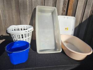 lot 314 image: Lot of 4 Plastic Bins and Buckets for Home Storage and Organization