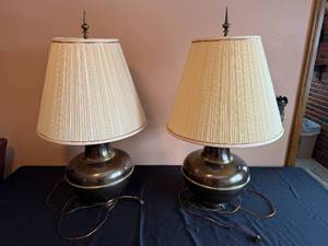 lot 102 image: Pair of Vintage Brass Table Lamps with Pleated Shades