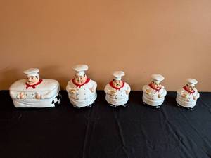 lot 108 image: Set of 5 Vintage Chef CookieCovered Jars with Scenic Design