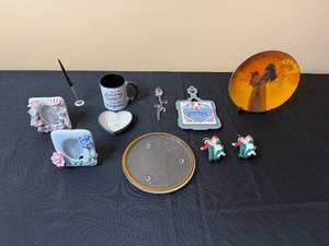 lot 139 image: Collection of Vintage Decorative Items including Plate, Figurines, Mug, and More