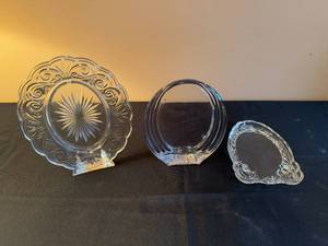 lot 153 image: Set of 3 Vintage Crystal Plates with Unique Designs