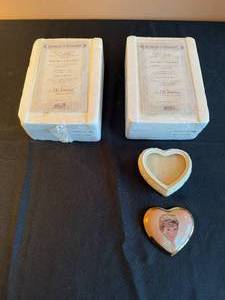 lot 163 image: Set of 2 Princess Diana Music Box with Certificate of Authenticity and Heart-Shaped Trinket Box
