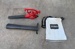 lot 7 image: Toro Ultra Blower Vac with Collection Bag