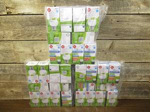 lot 45 image: Lot of 30 ENERGY STAR 18W75W 12k HRS LUMACOIL COMPACT FLUORESCENT LIGHTBULBS-1200 Lumens