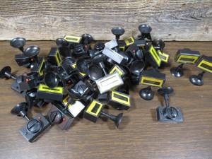 lot 48 image: Bulk Lot of 40 Suction Digital Thermometers