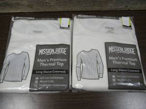 lot 146 image: Set of 2 Mission Ridge Mens Premium Thermal Top-White-XL XXL