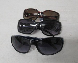 lot 212 image: Set of 3 Ladies Fashion Sunglasses