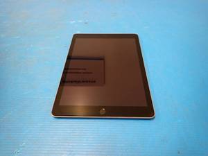 lot 39 image: Apple&nbspiPad 5th Gen A1822  32GB of storage  WIFI Only  Includes Charging Cable  light scratches on screen