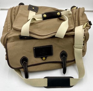lot 109 image: Vintage Eddie Bauer Duffel Bag - Ford Edition