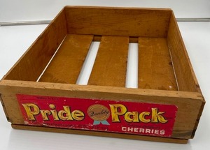 lot 140 image: Vintage Wood Fruit Crate - Cherry Fruit Produce - California Pride Pack