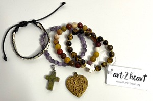 lot 297 image: New Stone Bead Bracelets and Pendants - Qty 6