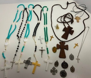 lot 68 image: Vintage Lot of Catholic Rosaries, Crucifixes, Crosses, Charms & More