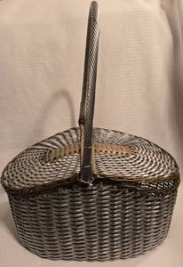 lot 209 image: Vintage Woven AluminumBrass Metal Basket wHandle