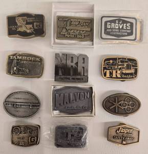 lot 217 image: Vintage Collectible Belt Buckles - Qty 12 