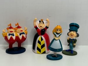 lot 307 image: 1990s ALICE in WONDERLAND PVC Figures - Unstamped Walt Disney - Qty 4