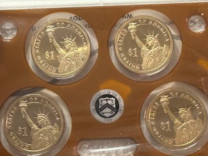 lot 310 image: 2015 US Mint Proof Set of 4 Presidents $1 Coin Set Truman, Eisenhower, Kennedy & Johnson