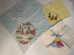 lot 90 image: Vtg Lot of 1930s Rayon Printed Souvenir Fringed Handkerchieves Kentucky, New York & Chicago - Qty 3