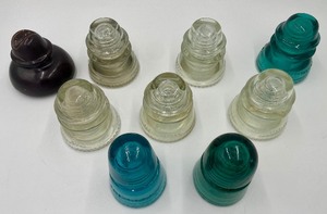 lot 168 image: 9 Glass and Porcelain Insulators Hemingray 21, 42, Clear Blue Green Brown