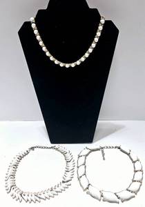 lot 268 image: Vintage Crown Trifari & Monet Necklaces - Qty 3