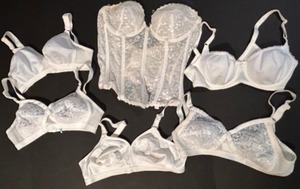 lot 187 image: Vintage Lot of Womens BRAS - Cross Your Heart, 18 Hour & More