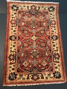 lot 1 image: Antique ORIENTAL RUG Serapi Red Hand Knotted Area Rug