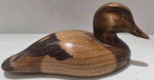 lot 191 image: Vintage 1989 JOHN E BROWN Wood Carved BLUE BILL Duck