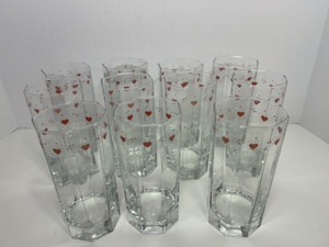 lot 190 image: Vintage OCTAGONAL Highball Drinking Glasses With HEARTS & PINES Print - Qty 11