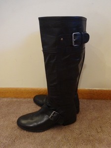 lot 33 image: Black Leather Tall NINE WEST VINTAGE AMERICA COLLECTION Vermillion Boots 8M