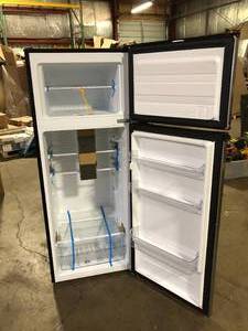lot 37 image: Vissani 7.1 cu. ft. Top Freezer Refrigerator in Stainless Steel Look Damaged on Top Corner    Customer Returns See Pictures
