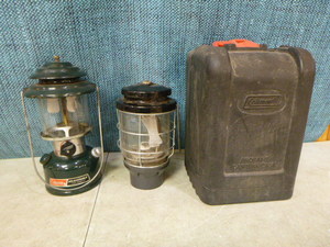 2 Coleman Lanterns