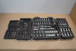 lot 11 image: Stanley Socket Set