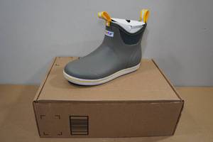 lot 107 image: Xtratuf Mens Ankle Deck Boots -Size 9