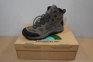 lot 108 image: Vasque Mens Breeze Hiking Boots -Size 11