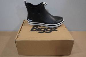 lot 124 image: Biggs Black Rubber Fishing Boots -Mens Size 9